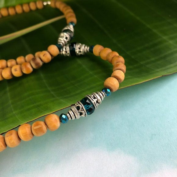 23 1/2" natural Tulasi with Om pendant and dark teal blue beads 40.00 - Picture 7 of 11
